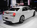 Chrysler 300 SRT8 berlina white retro vettura